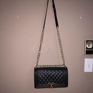 Black crossbody chain bag